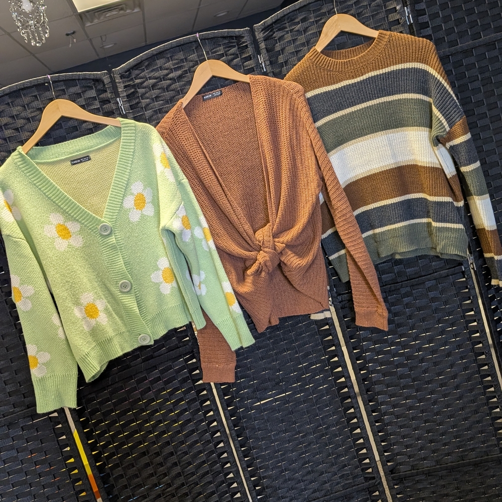 SHEIN Green and Brown Floral Cardigan Set